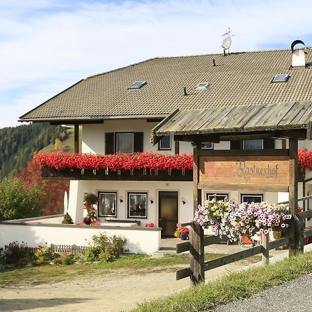 Pension Rastnerhof Luson Exterior foto